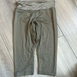 Size 4 Lululemon "wet dry warm" shorts